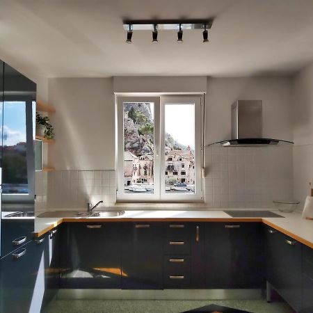 Apartamento Mitra Zonata Pink Omiš Exterior foto