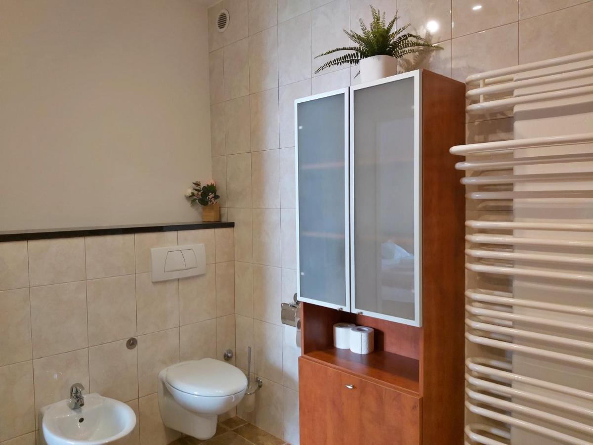 Apartamento Mitra Zonata Pink Omiš Exterior foto