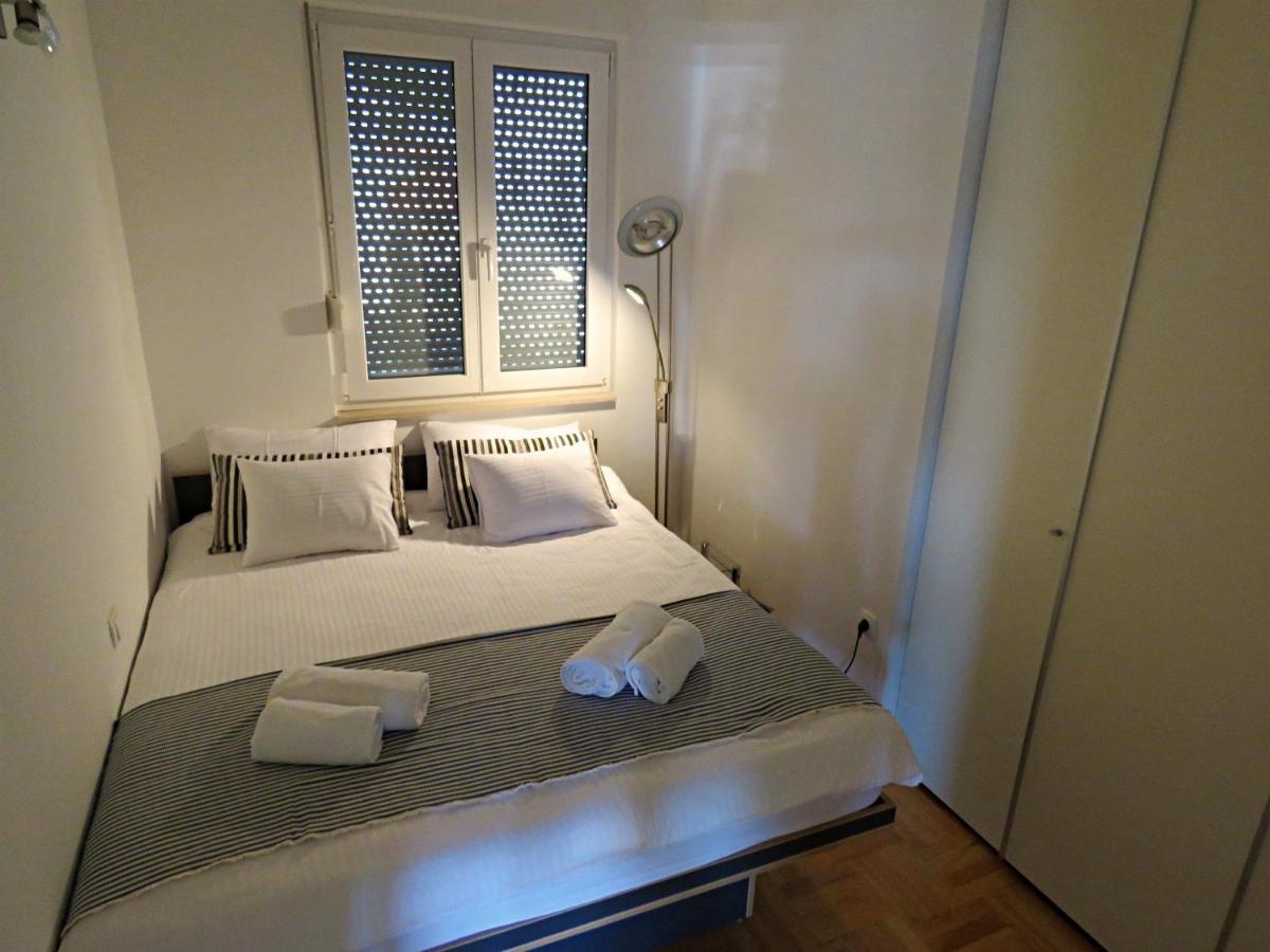 Apartamento Mitra Zonata Pink Omiš Exterior foto