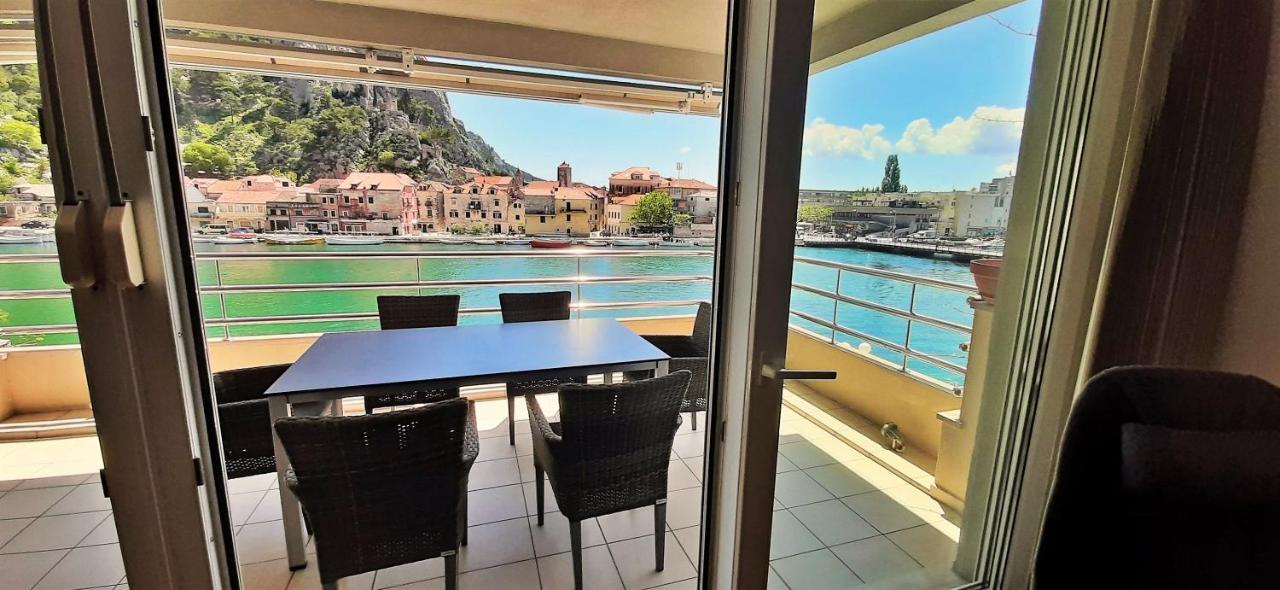 Apartamento Mitra Zonata Pink Omiš Exterior foto